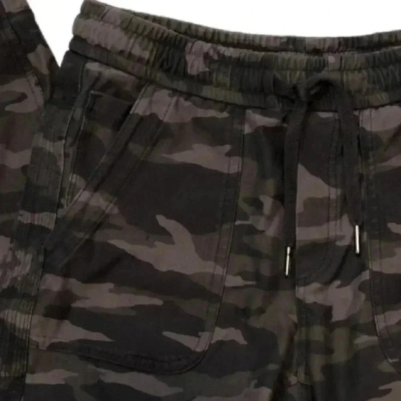ATHLETA Farallon Camouflage Joggers - Picture 2 of 11